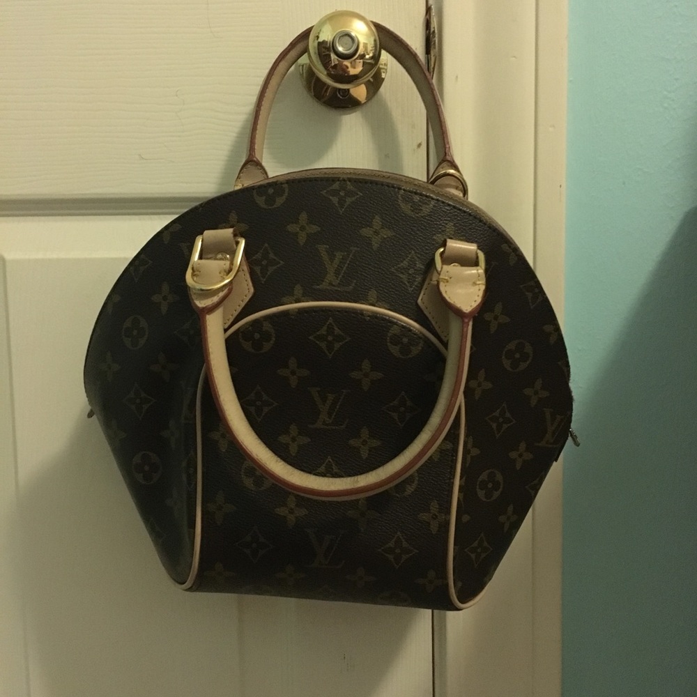 Louis Vuitton Ellipse